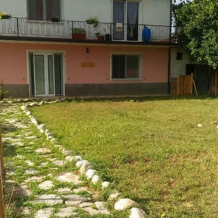 Guest house La Magnolia *